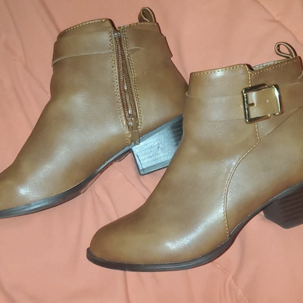 Leather boots